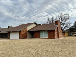 2059 Lantern Ln, Enid, OK 73703