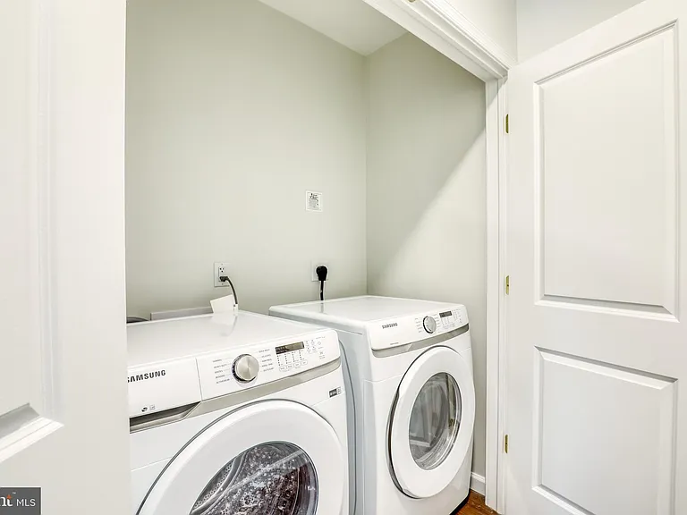 210 E Boscawen St #200 — Photo 15