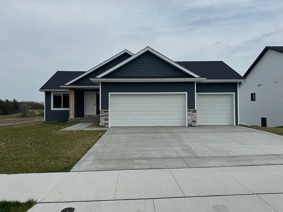 168 Stonelake Dr SE