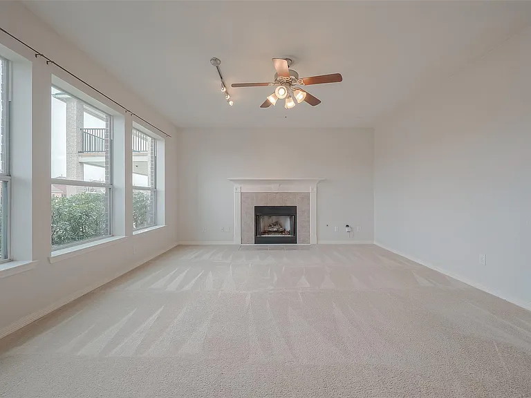 18118 Billabong Crescent Ct — Photo 11
