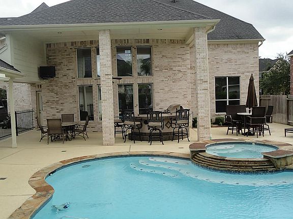 WOW! Look at that backyard!