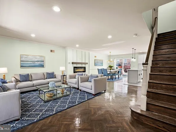 6226 N Smedley St, Philadelphia, PA 19141