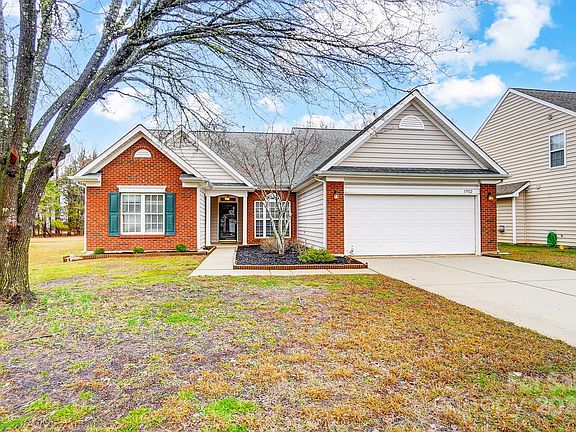 4th image of 13922 Pilcher Dr