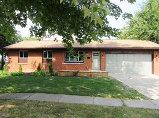 8607 Kingston Ct, Ypsilanti, MI 48198