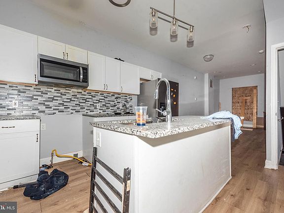 4th image of 2113 McCulloh St