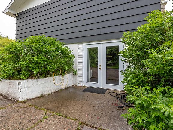 3rd image of 274 Trout Brook Rd