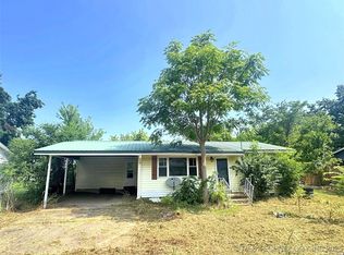 210 Northside Ct, Tahlequah, OK 74464