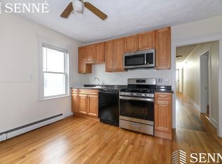305 Hurley St #3, Cambridge, MA 02141