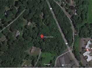 28 Burma Rd, Woodbridge, CT 06525