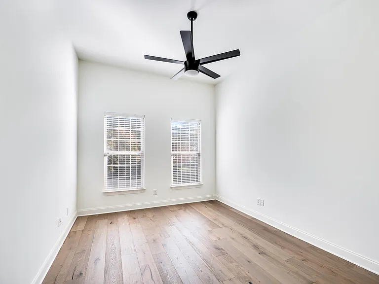 3128 Belwood St #201 — Photo 21