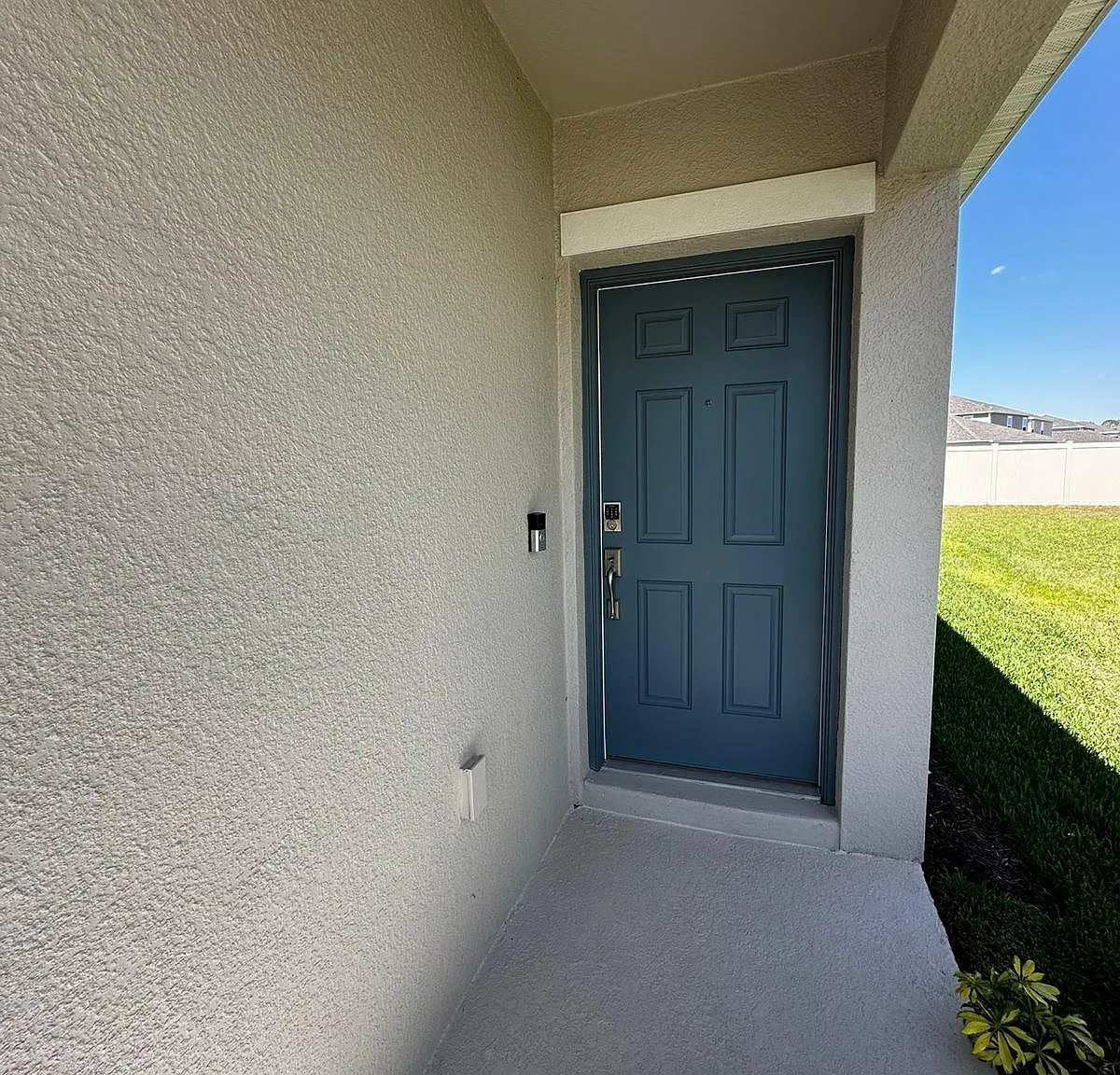 3 bed, $2,000 — Photo 3