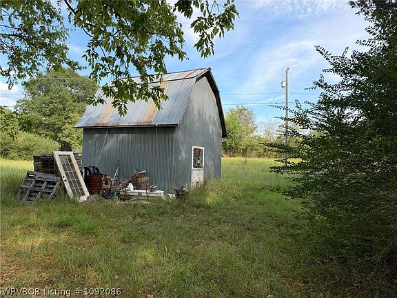 5th image of 3018 Rebeccas Rd
