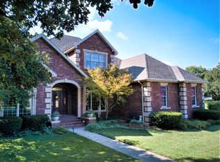 823 Marriott Ct, Monett, MO 65708