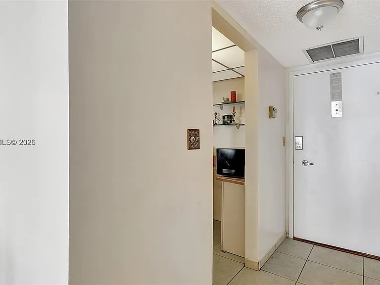 3015 N Ocean Blvd #3J — Photo 6