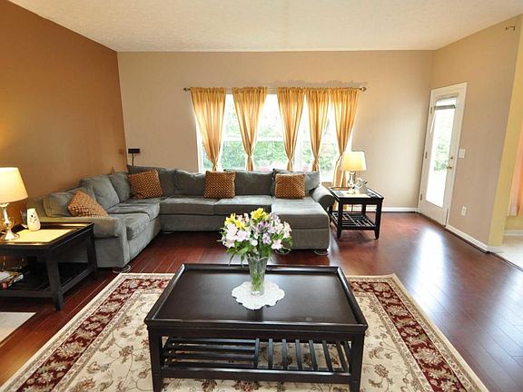 3rd image of 7175 Weston Ct