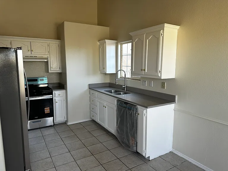 7620 Lakewood Ave NW — Photo 10