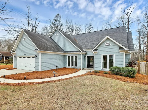 3724 Bon Rea Dr, Charlotte, NC 28226