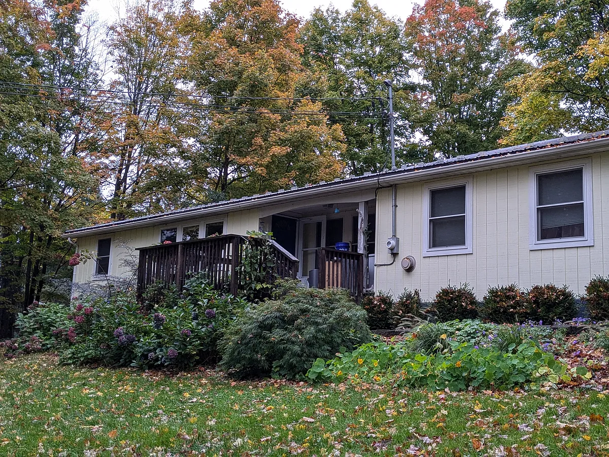 Building Photo - 337 Ringwood Rd #A