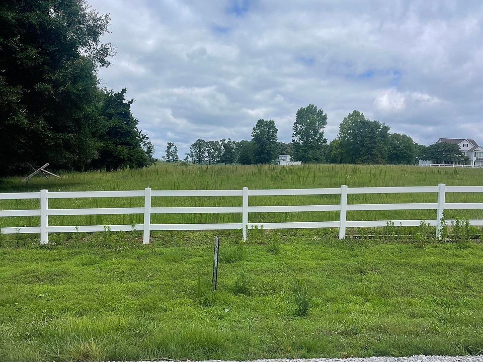 1st image of 1 Barksdale Rd