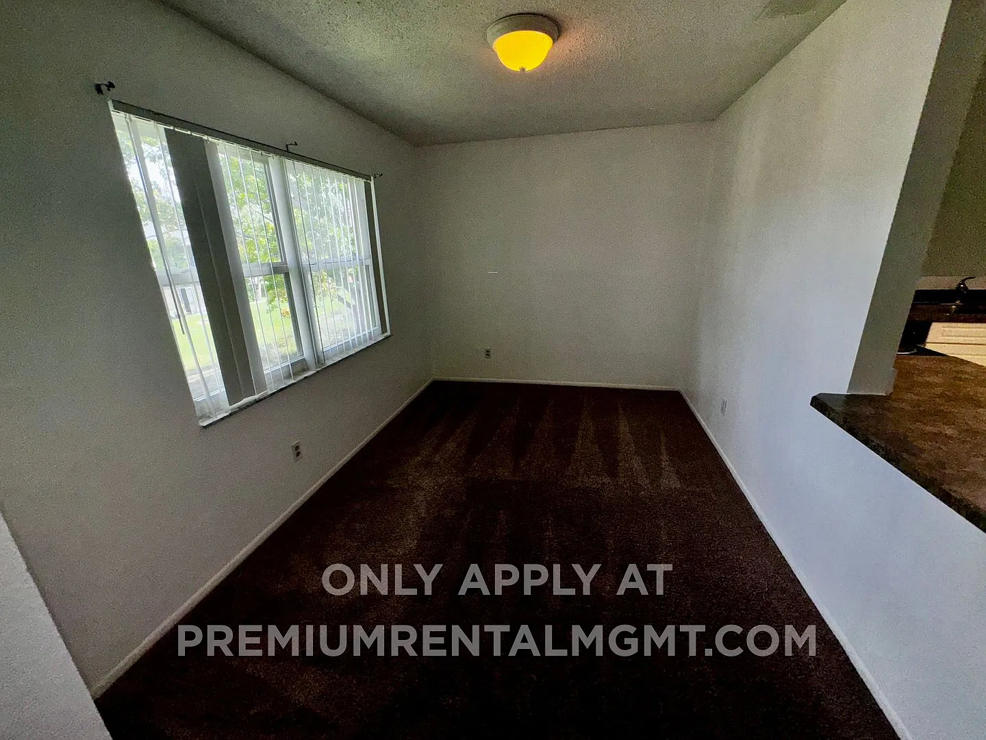 2 Bedroom 2 Bath Hawthorne Village Condo near FL Mall! — Photo 2