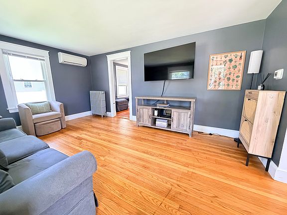 5th image of 14 Castine Avenue