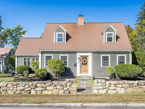 1 Pennsylvania Ave, Reading, MA 01867