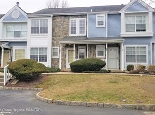 18 Terrier Ct, Tinton Falls, NJ