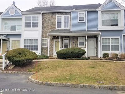 18 Terrier Court, Tinton Falls, NJ, 07753