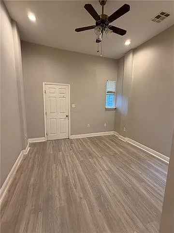 2 bed, 1.0 bath, 750 sqft, $1,300 — Photo 4