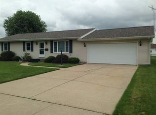 903 Clover St, Rochester, IN 46975