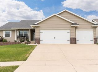 4603 Indian Ridge St SW, Cedar Rapids, IA 52404