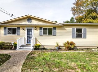 101 7th St, Colonial Beach, VA 22443