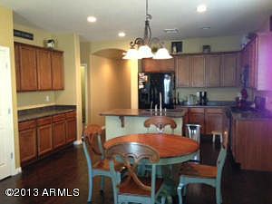 5th image of 2721 E Clifton Ave