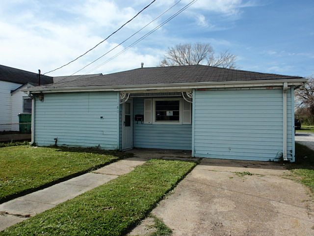 1st image of 160 Louisiana St