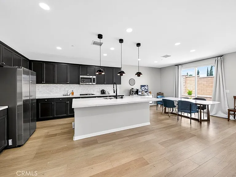 9521 Venetian Way — Photo 45
