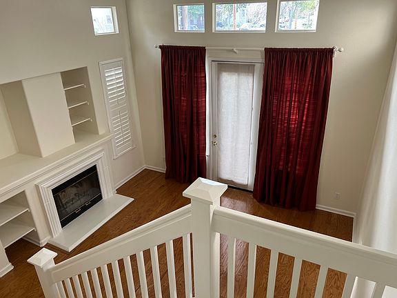 2nd image of 202 Everett Ave
