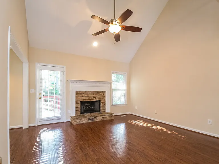 39 Crestview Dr — Photo 7