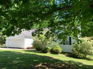 117 Purple Finch Ln, Mooresville, NC 28117