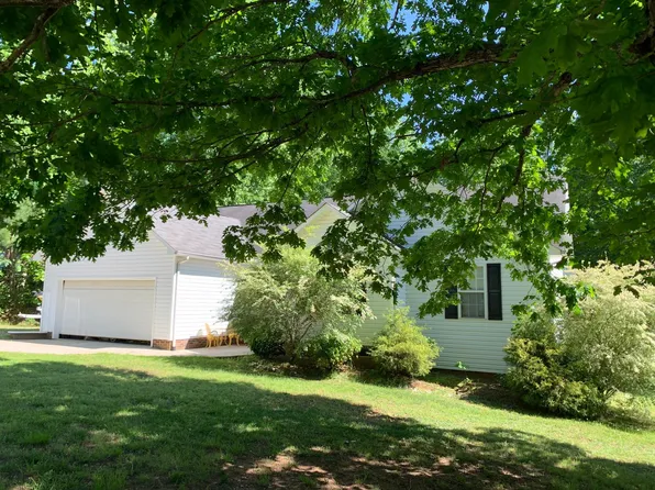117 Purple Finch Ln, Mooresville, NC 28117