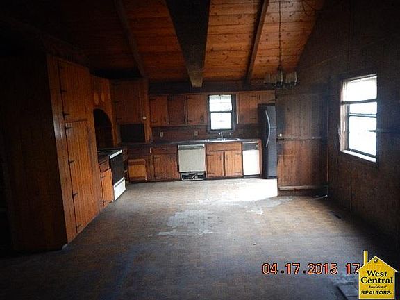 4th image of 29013 Alder Ave