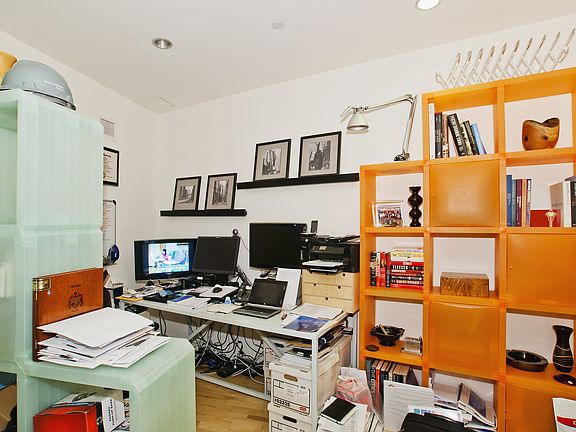 4th image of 15 Broad St APT 1002