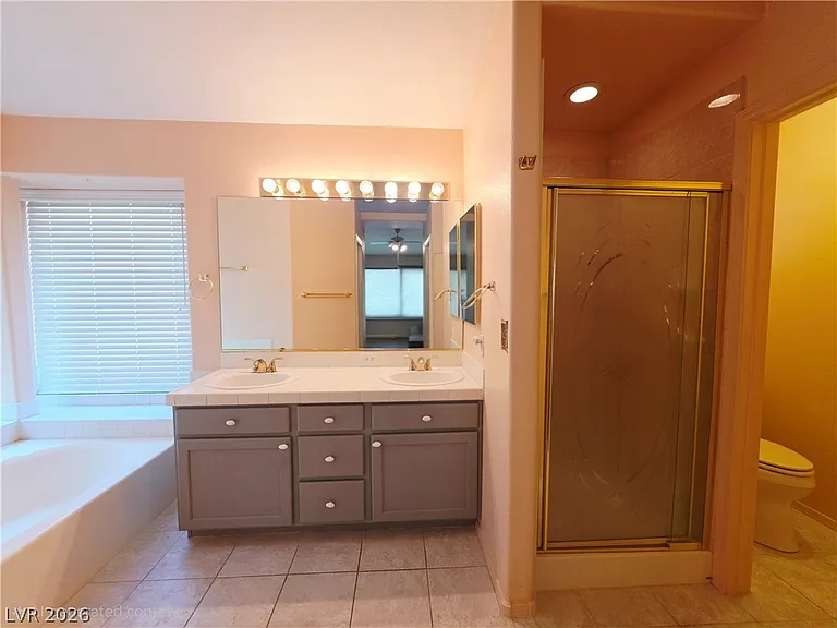 8213 Arch Bay Ln — Photo 22