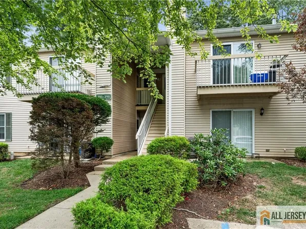 396 McDowell Dr, East Brunswick, NJ 08816