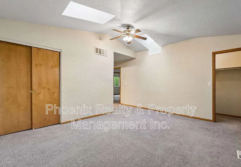 678 Mathews Cir — Photo 14
