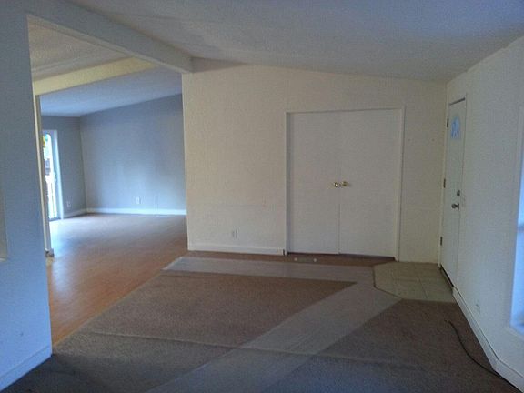 5th image of 573 Chenois Ave NE