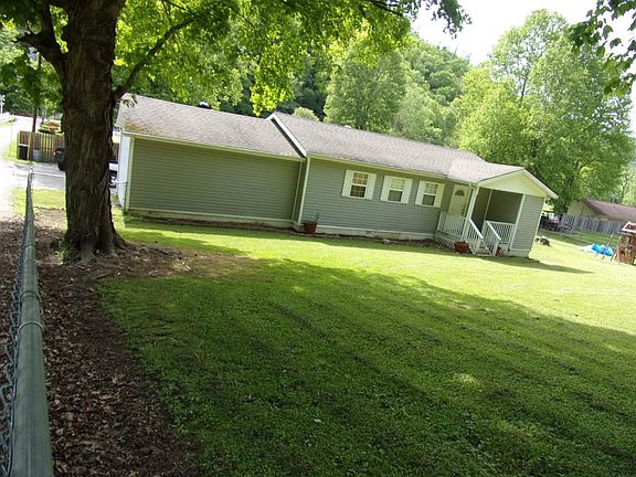 2nd image of 28 Bargo Ln