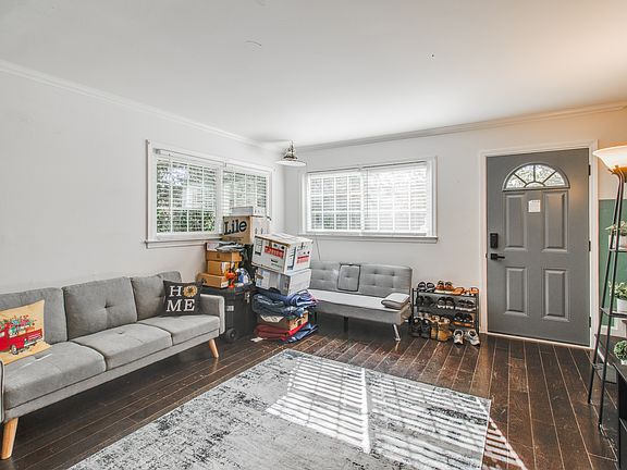 3rd image of 3111 Kline St #2