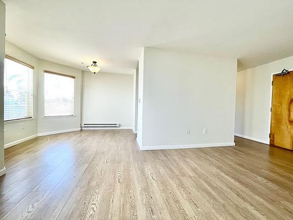 2nd image of 405 12th Ave APT 404