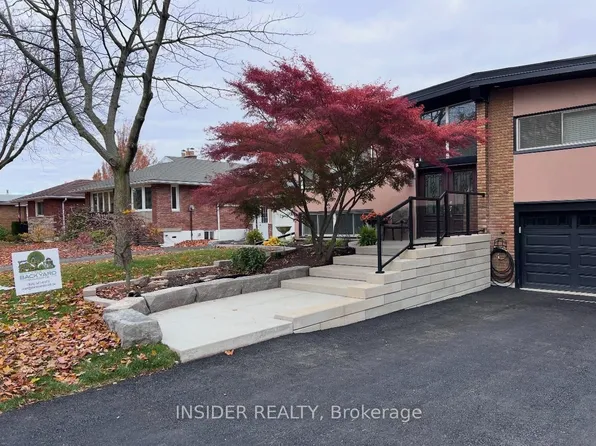 13 Algoma Cres, Hamilton, ON L9C 1S5