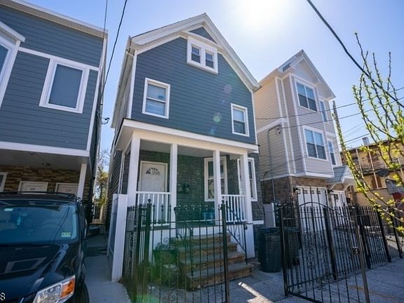 2nd image of 226 Fairmount Ave #1